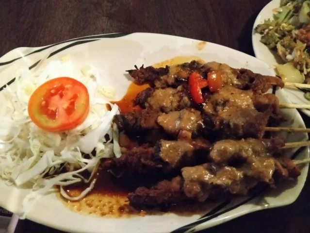 Jejamuran jamur sate
