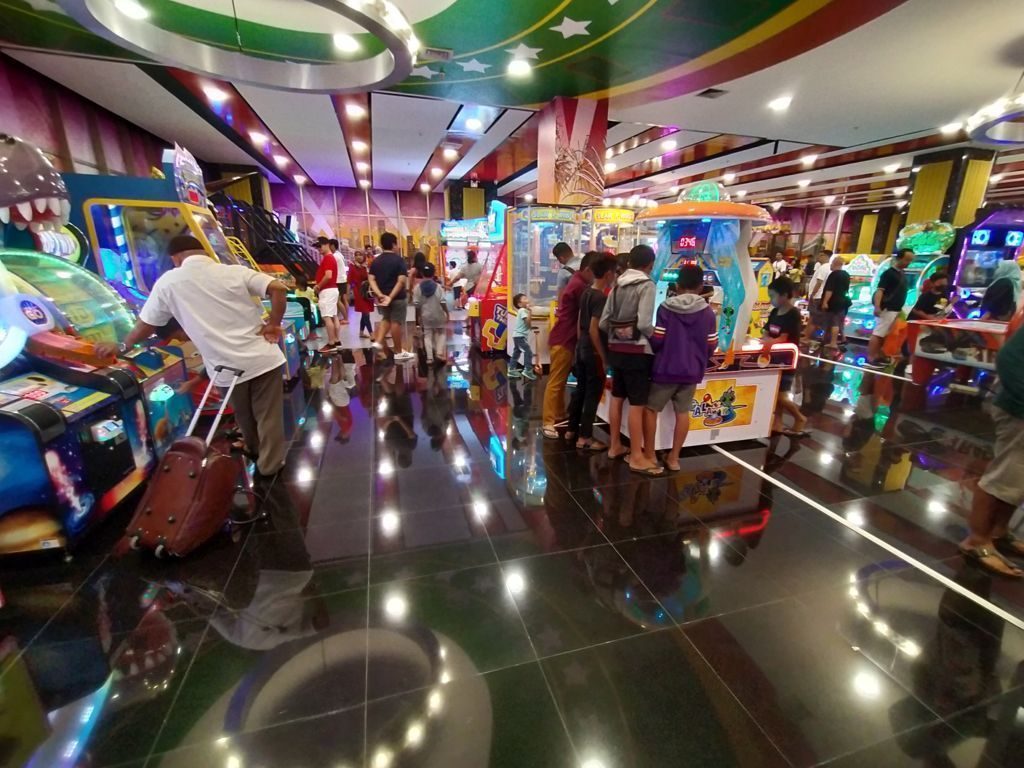 arcade at trans studio mall