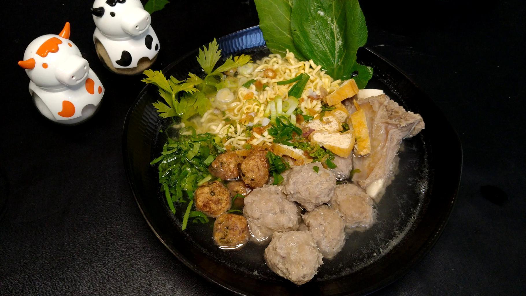 How to make Bakso an Indonesian meatballs soup