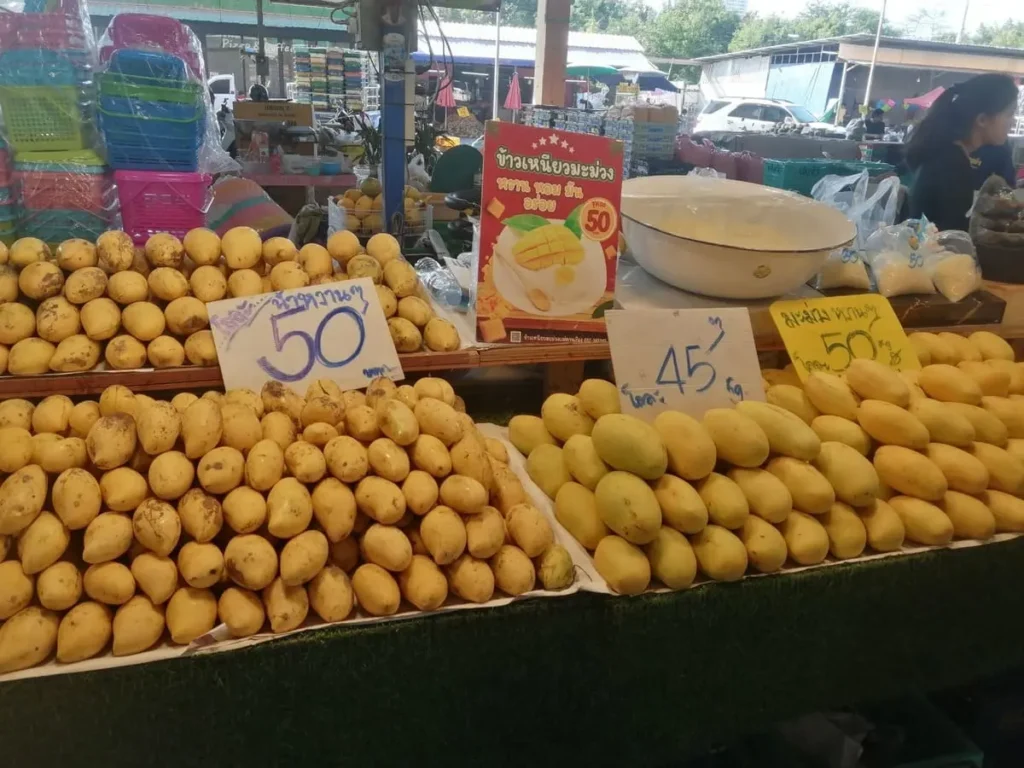 sweet mango for less than $ 1.30 per kilo