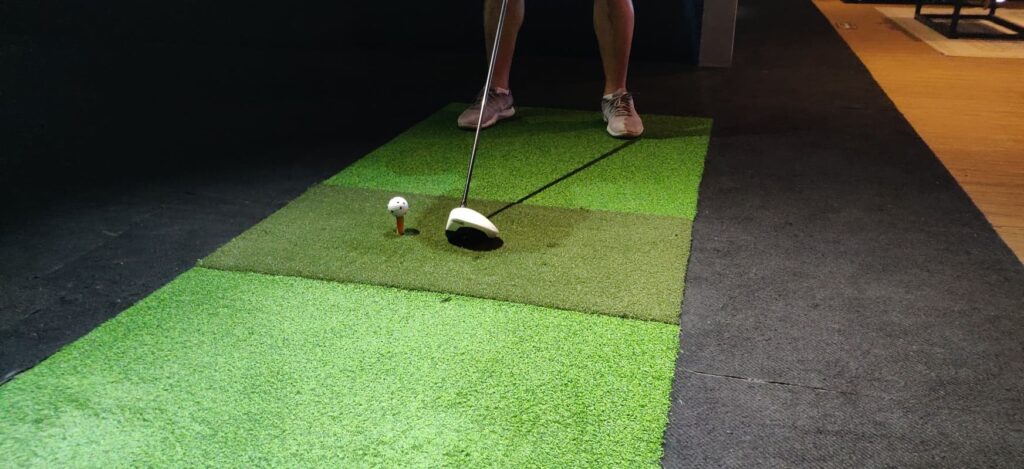 indoor golf