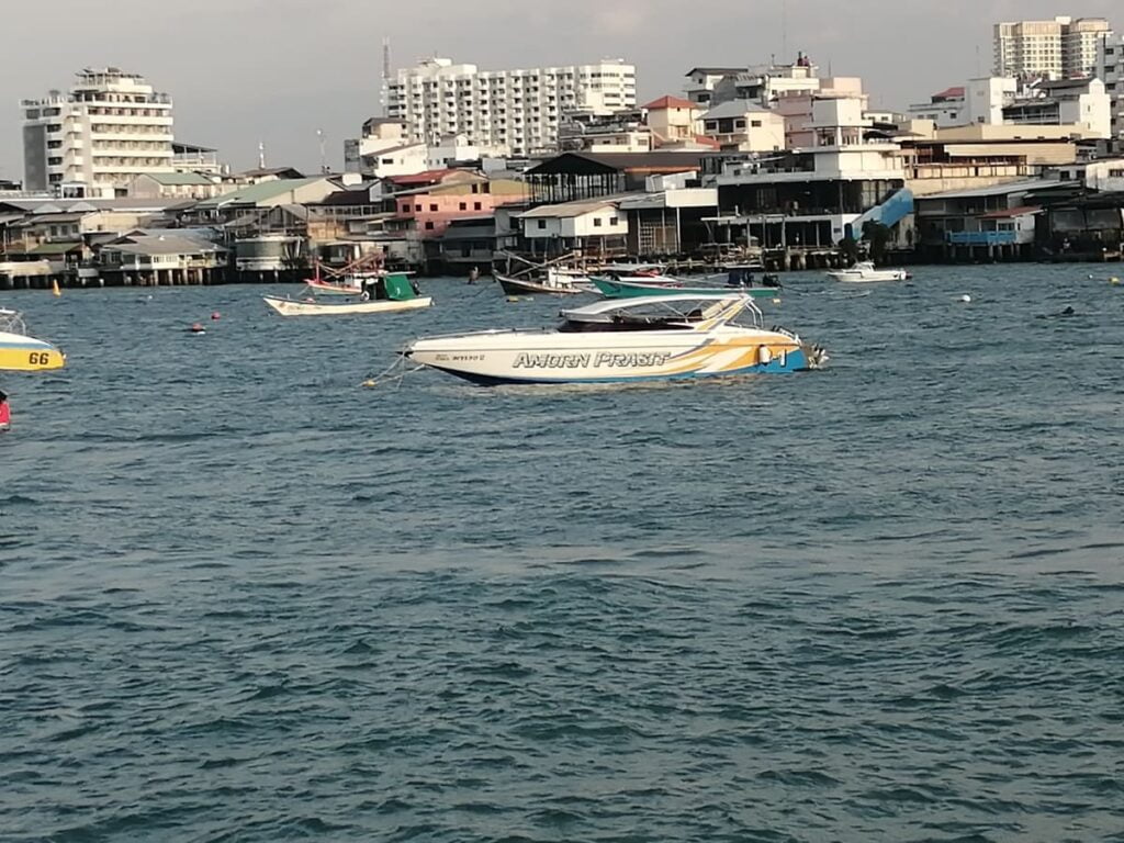 Speed boats near the shore of pattaya