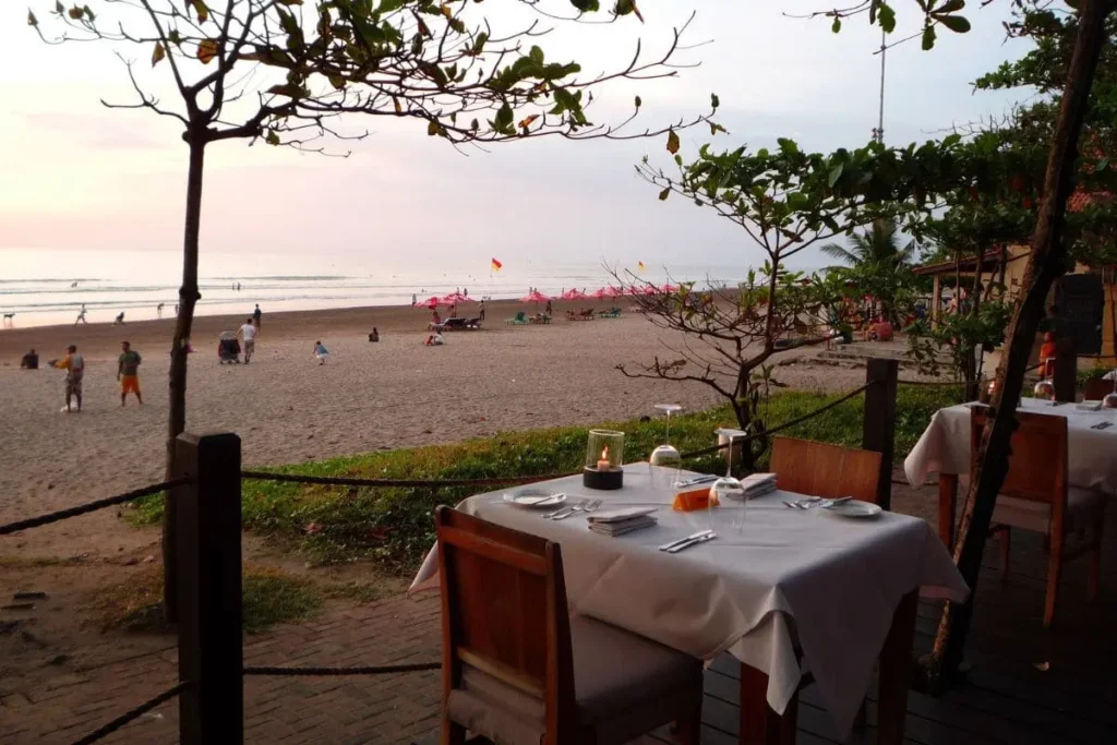 Bali restaurant on beach tipping tips